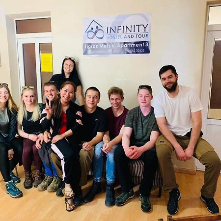 Infinity Hostel & Tour เยเรวาน ภายนอก รูปภาพ