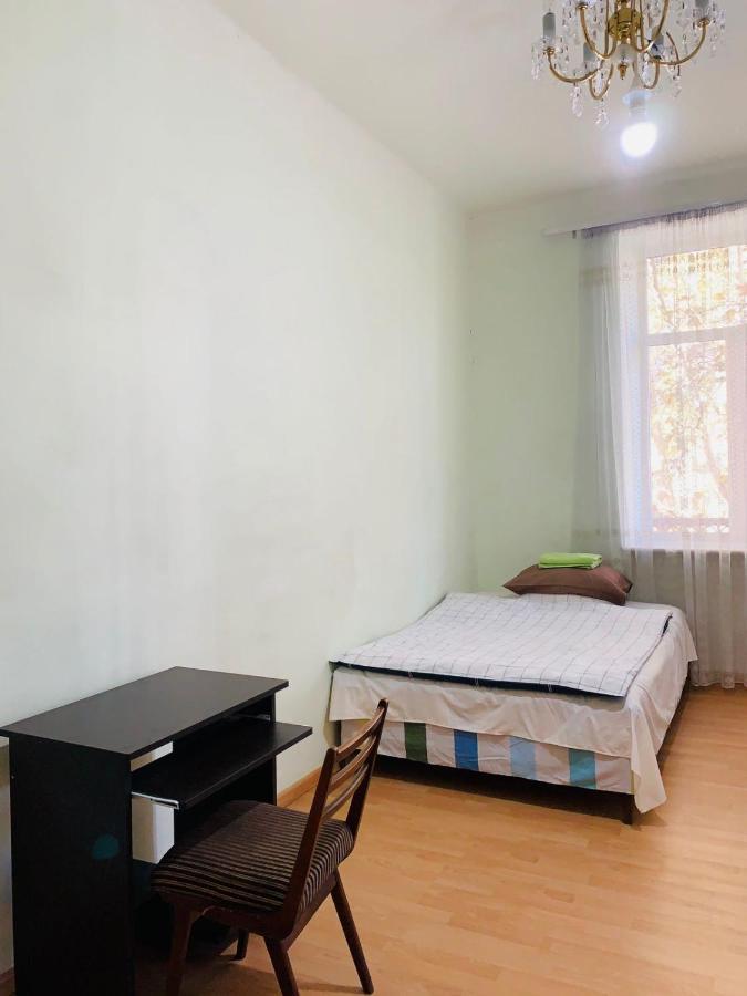 Infinity Hostel & Tour เยเรวาน ภายนอก รูปภาพ