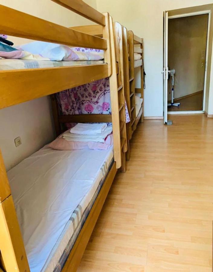 Infinity Hostel & Tour เยเรวาน ภายนอก รูปภาพ